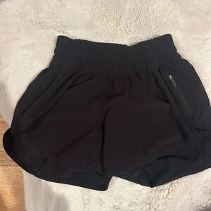 lululemon athletica Black Athletic Shorts size 4